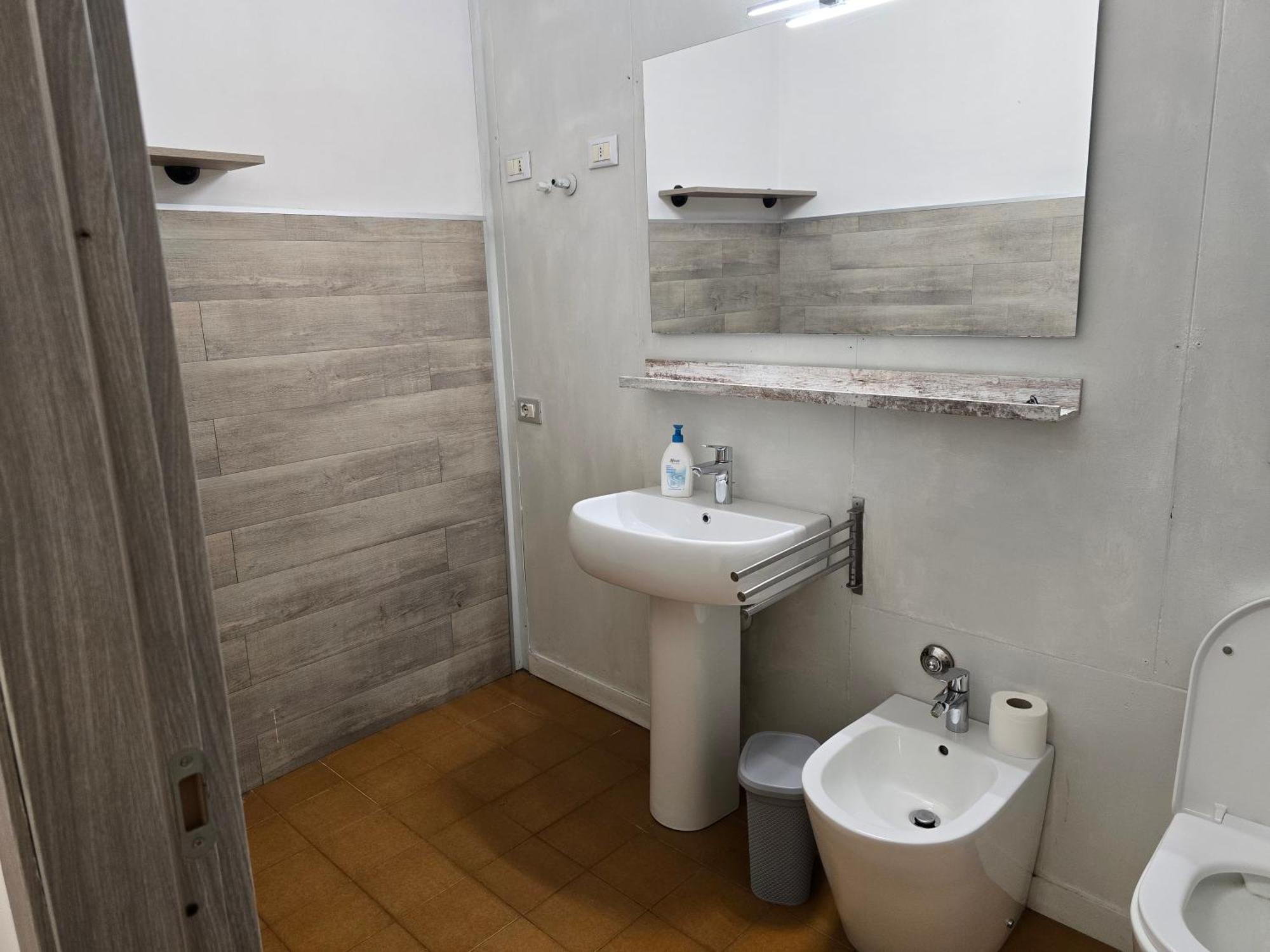 Belvedere Affitta Con Bagno Privato Apartamento *